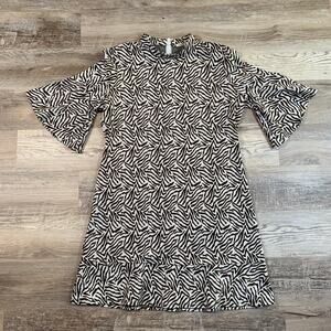 Tyler Boe Zebra Print Shift Dress Bell Sleeve Mod Mob Wife Maximalist Retro L